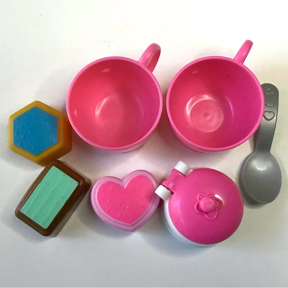 Fisher Price Sweet Manners Tea Set 7 Pieces Cups Sugar Bowl Shape Treats Spoon